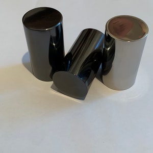 Material: schwarzes Titan, 26 mm & 28 mm Durchmesser, 12" Länge