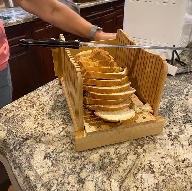 Bread Board and Bread Knife Gift Set - Handmade olive wood cutting boa –  Goya Blue