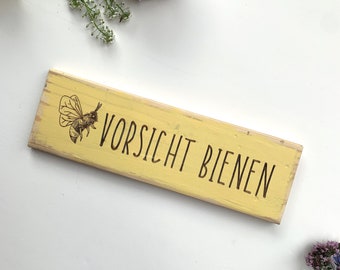 Vorsicht Bienen, Holzschild, Größe 28cm x 8cm, hergestellt aus alten Palettenholz, Geschenk für Imker.