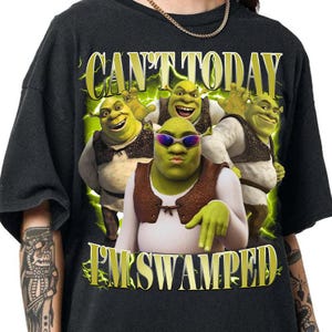 Aujourd'hui, je suis submergé de chemise confort, chemise submergée, chemise tendance Shrek drôle, Fiona et Shrek, chemises Shrek drôles, chemise Shrek Face Meme