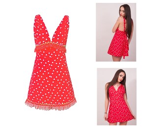 Vestido mini Boho Hippy con cuello halter y estampado de corazón dulce pin-up rojo