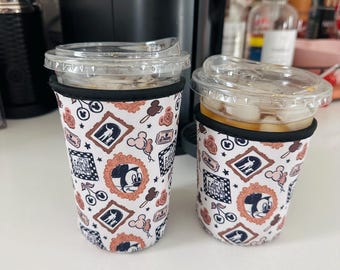 Funda de café con temática de parque neutral / funda de café helado / funda de café Disney / café Disney /