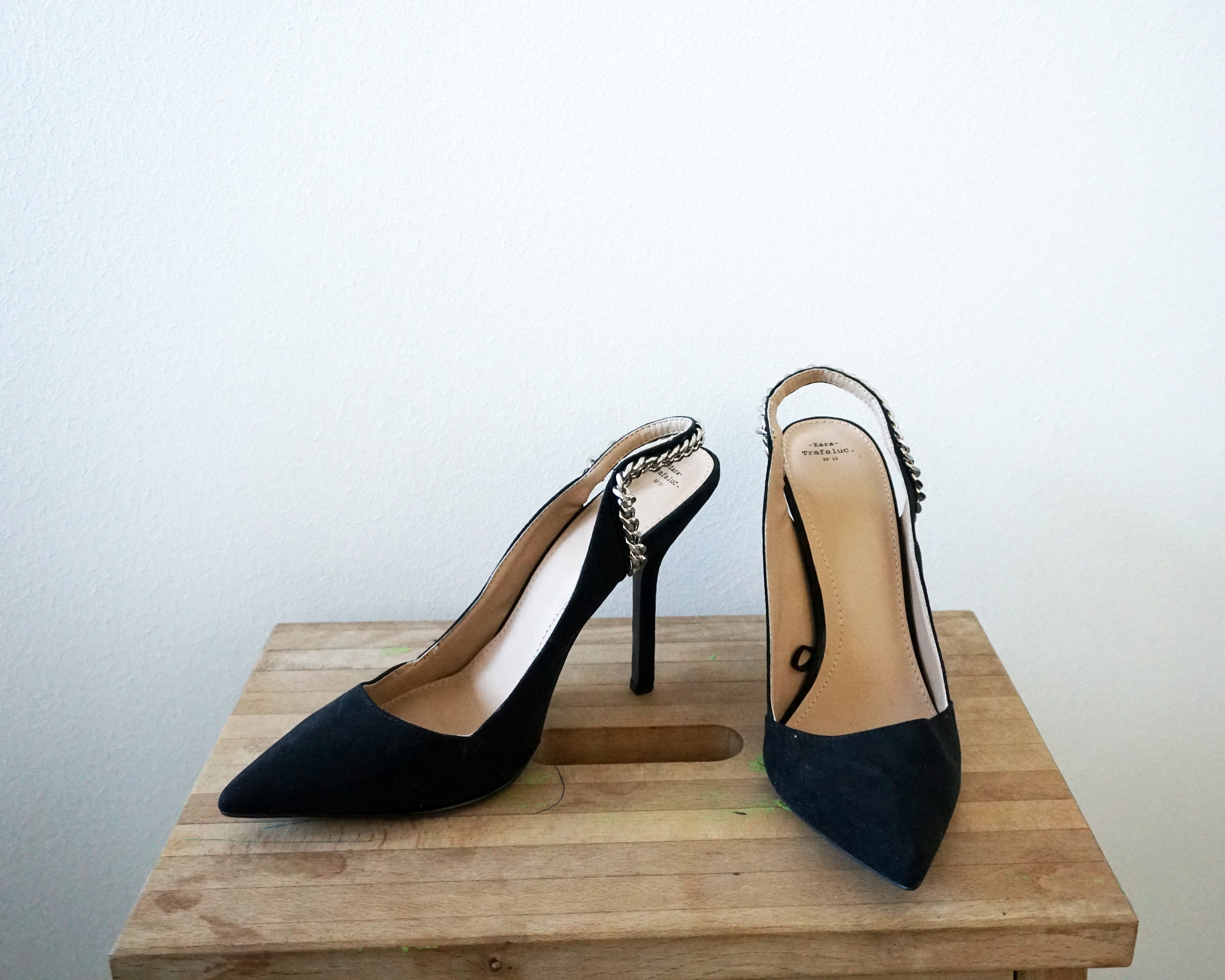ZARA Leather court shoes with stiletto heels black Sold out Bloggers US 9  EU 40 | eBay