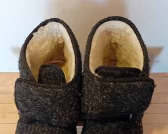 Vintage Eddie Bauer Down Booties Slippers Made in USA Brown Unisex XS Style 304 Eddie Bauer Bootie Slippers for Men for sale | eBay main image 2