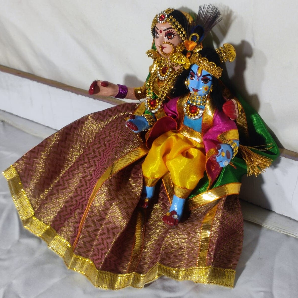 Beautiful handmade statue of Krishna Ji with Yashoda Maa - Krishna Yashoda Jhanki 2