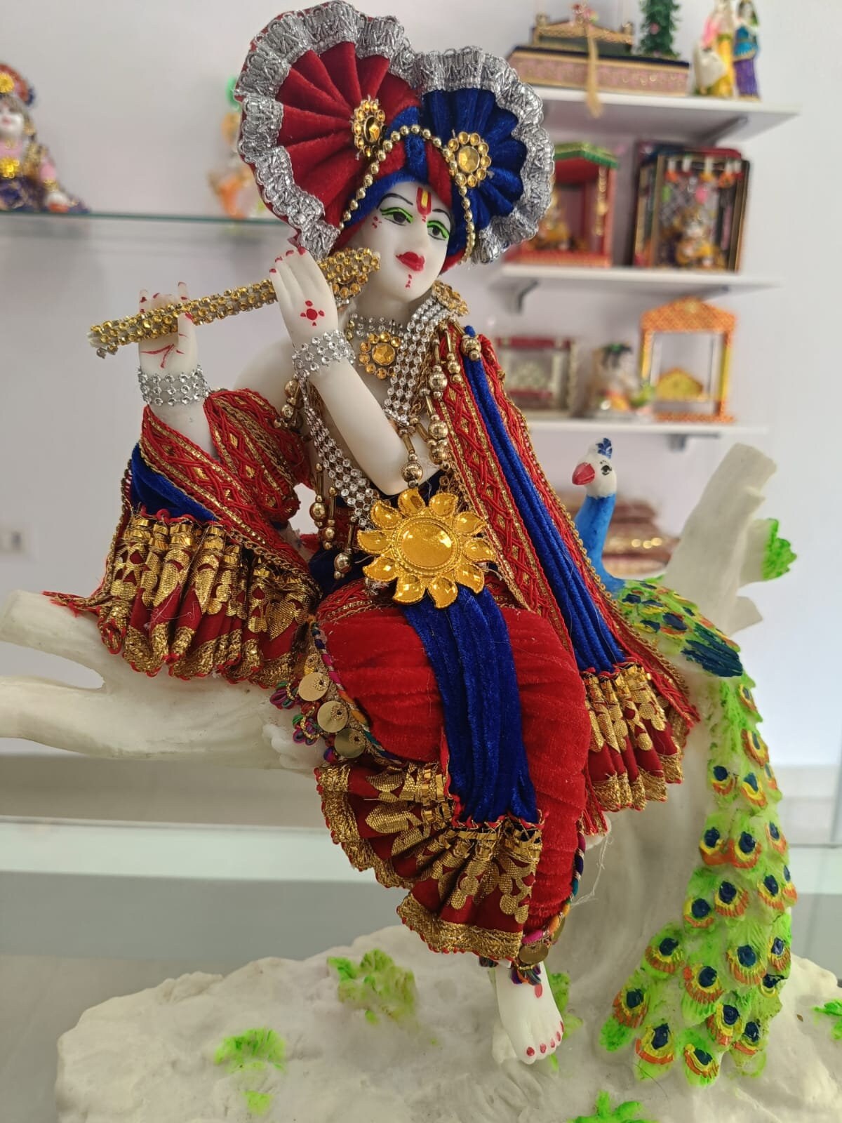 Beautiful Lord Krishna Statue - 12 inch 5