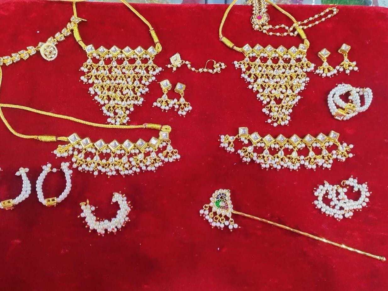 Kundan Jewellery set for Deities. Available in 3 sizes for Radha Krishna Ji/Laxmi Ganesh Ji/Ram Sita Ji/Laddu Gopal & Radha Rani Ji - Handmade deity jewellery from Arya Creations