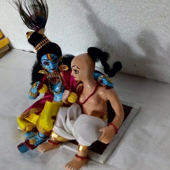 Beautiful handmade statue of Krishna Sudama - Krishna Sudama Friendship - Krishna Leela 3
