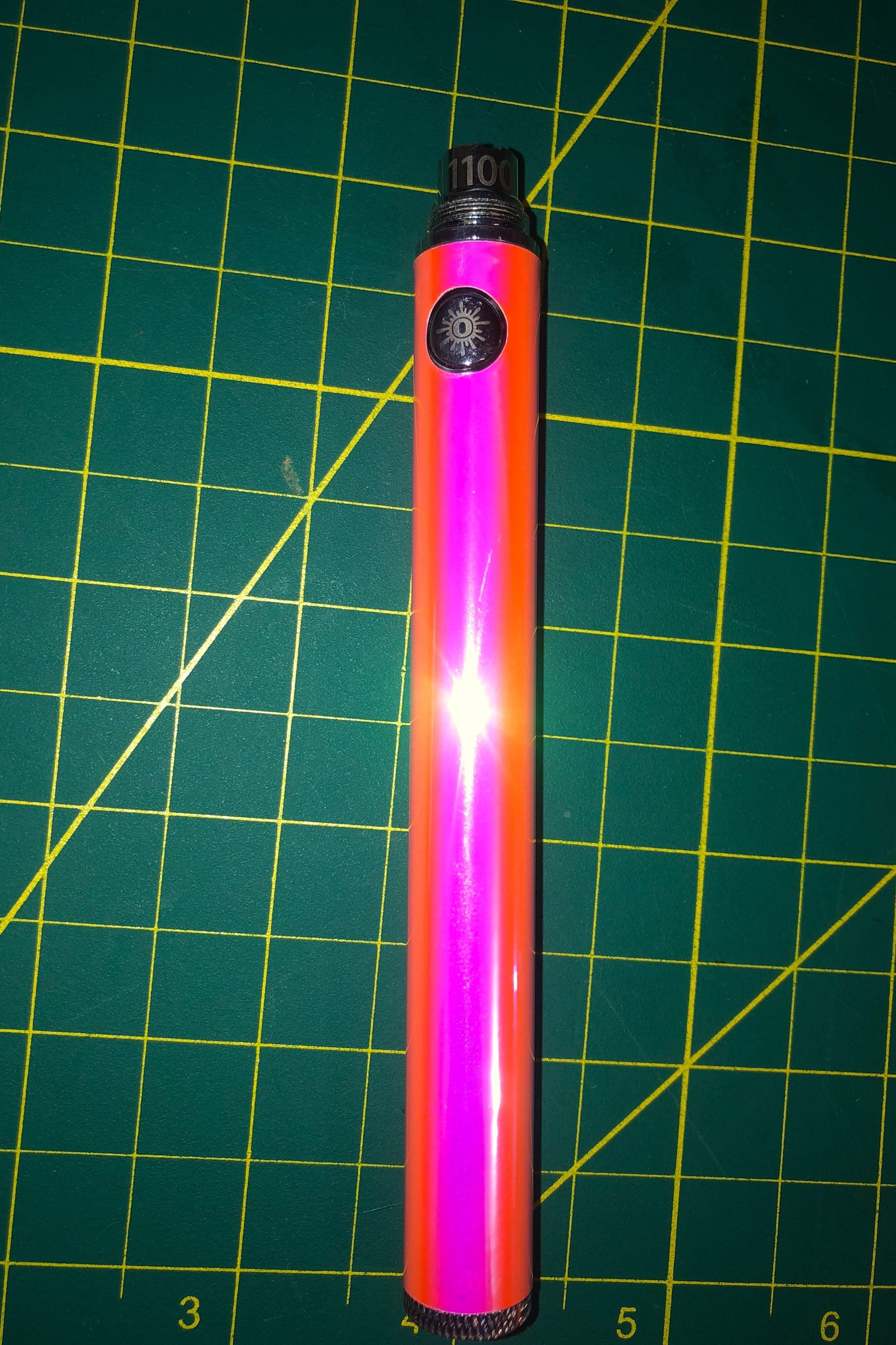 elfbar nachfüll pod läuft aus Coque Casetify Magsafe iPhone 16 Pro Max Jaune main image 0
