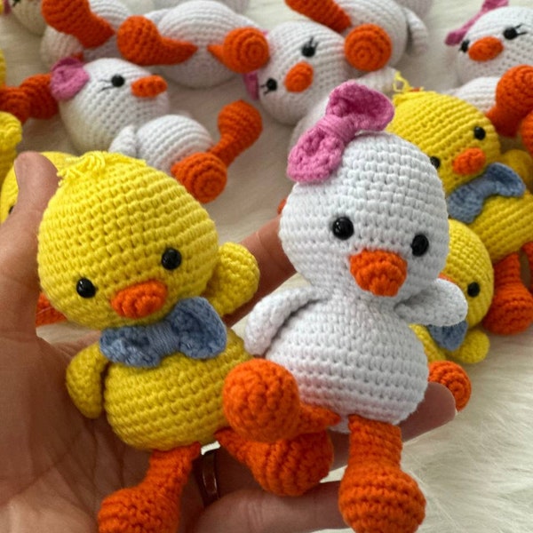 Crochet Easter chick, crochet Easter decor