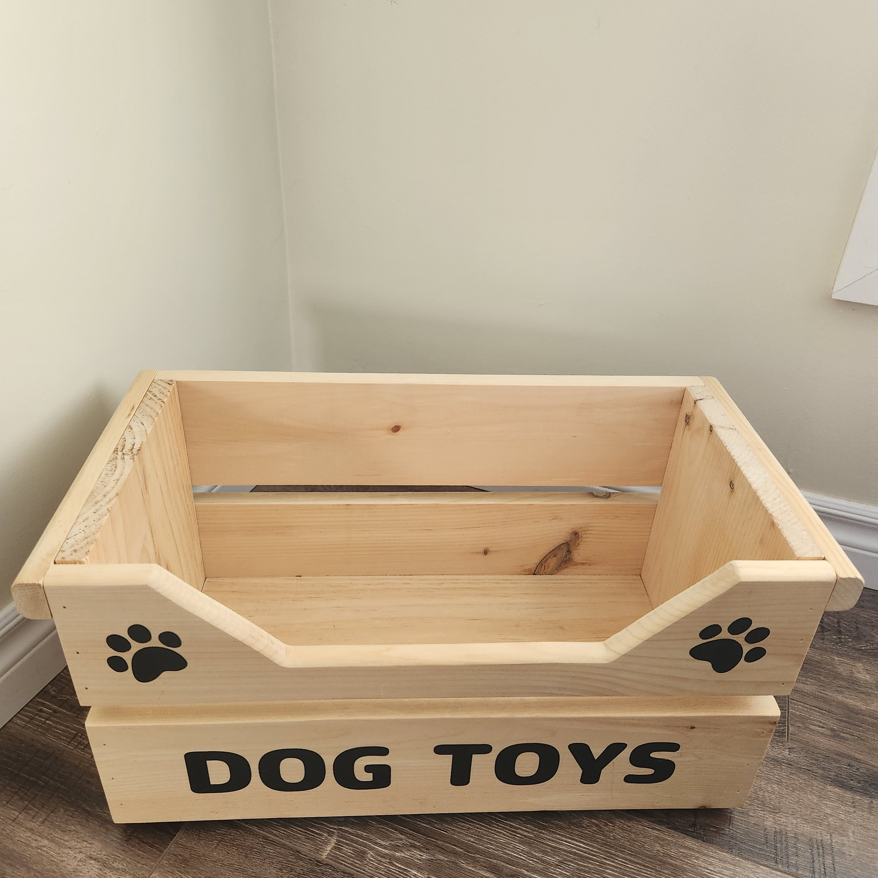 Handmade Wooden Dog Toy Box: Front Cut-out, Vinyl Lettering - Etsy