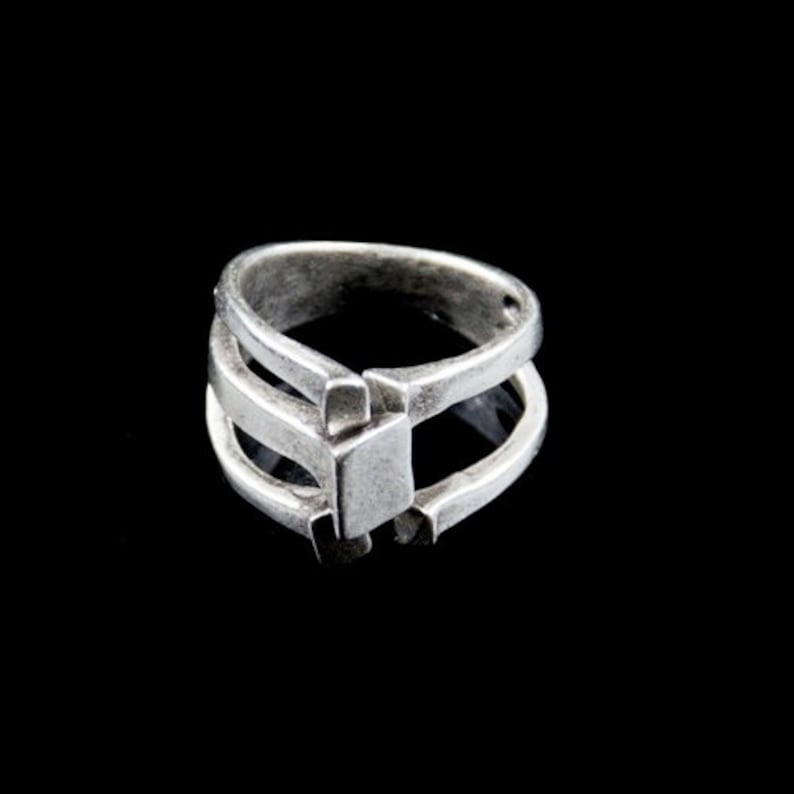Strong ring Interlaced ring - R102 Five squares ring Oversized unisex circle Gothic jewelry Hammered silver ring Square shape ring