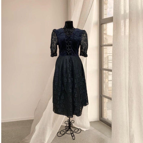 Vintage whimsigoth dress Black dirndl Trachten dr… - image 5