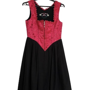 Винтажное традиционное платье дирндль Розовое платье дирндль Octoberfest Trachten Dress