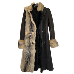 Vintage 80s Shearling Coat: Raccoon Fur Trim, Full-Length Winter Style - Size S-XS