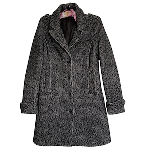 Vintage Tweed Wool Coat MANGO Gray Herringbone  S Fitted Silhouette Warm Soft Wool Blend