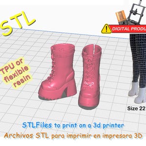Peut inclure: Deux bottes roses à plateforme avec lacets et talon épais. Le produit est numérique, taille 22, et conçu pour être imprimé en 3D avec du TPU ou de la résine flexible. Les bottes mesurent environ 56 cm de haut.