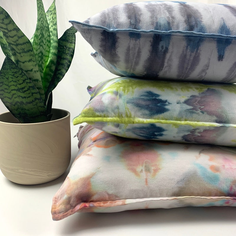 White - Shibori Tie-Dye Cotton Double Bedsheet Set (108 x 90 in) 03