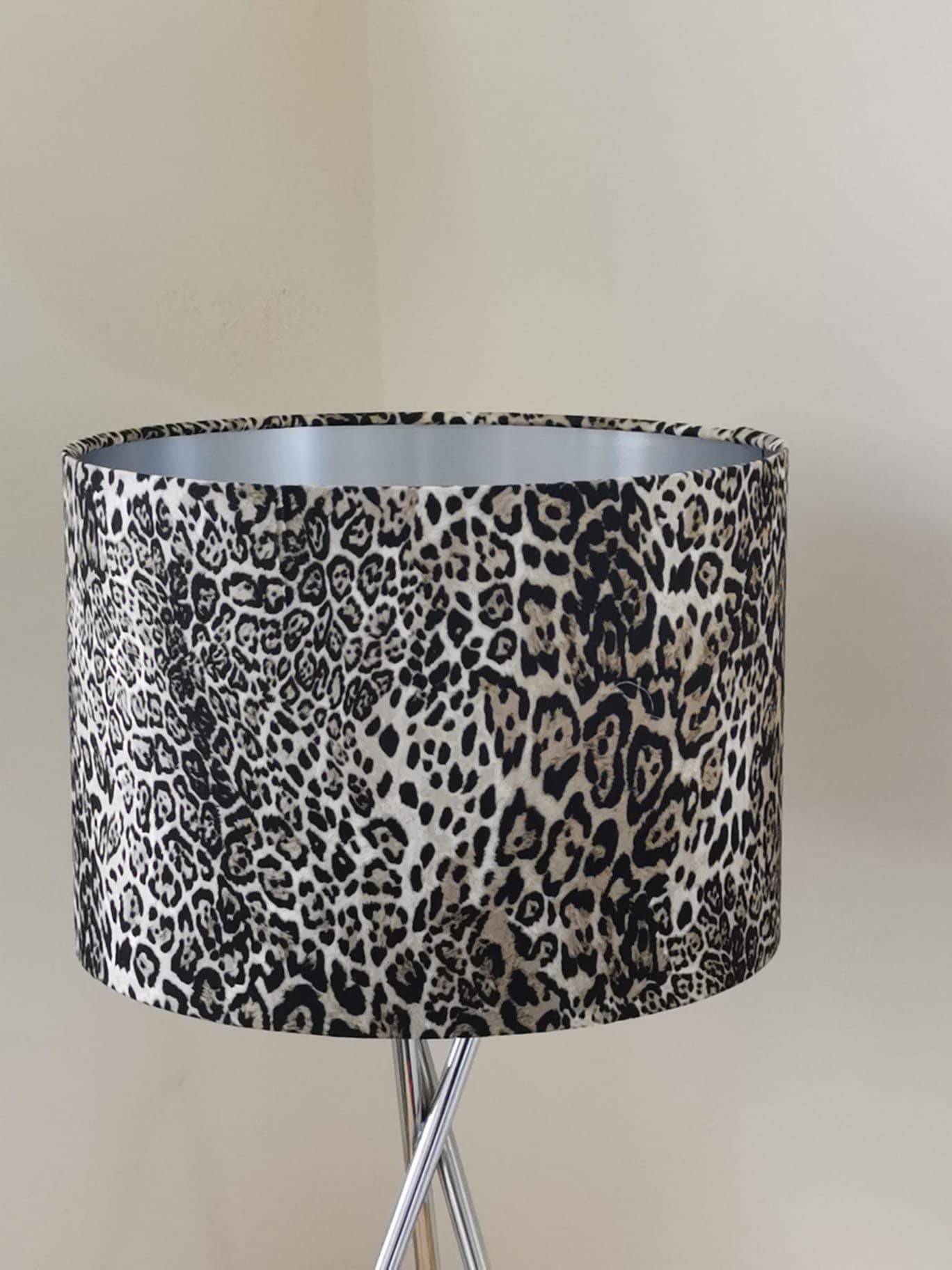 Grey leopard on sale print lamp shade