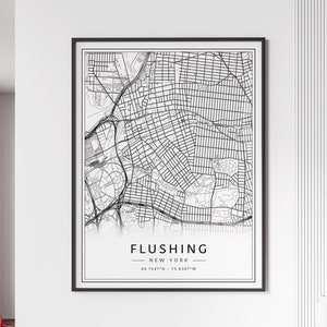 Puede incluir: Impresión de un mapa de Flushing, Nueva York, en blanco y negro. El mapa muestra la cuadrícula de calles del vecindario. El texto "Flushing - Nueva York" y las coordenadas "40.7647°N - 73.8307°W" están impresas debajo del mapa.