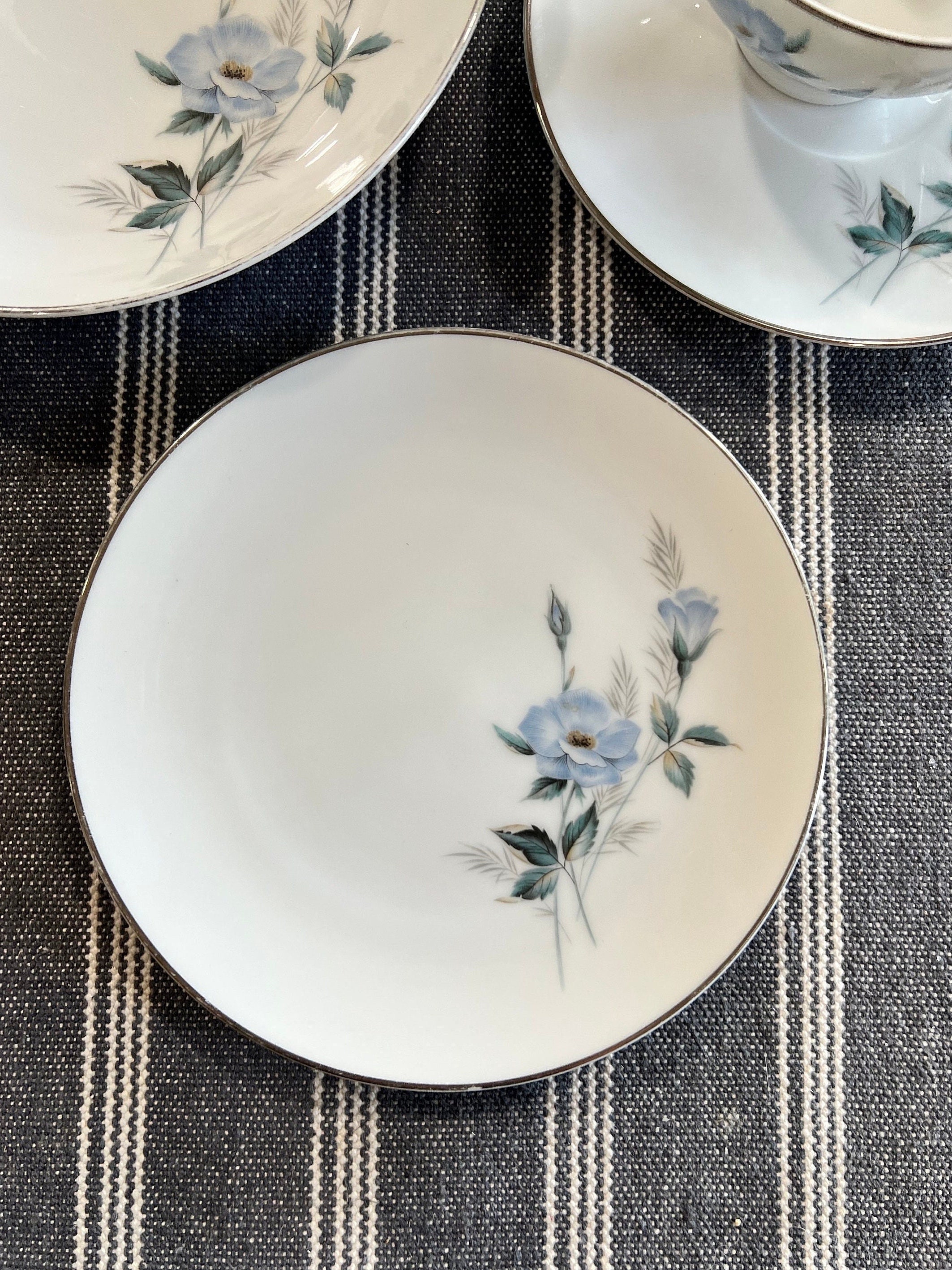 花柄のパン皿 - Etsy 日本