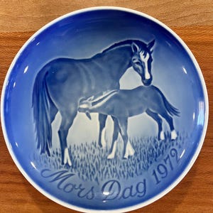 Vintage blue and white decorative porcelain wall plates with horses, Mother’s Day Mors Dag 1972 by B&G Porcelain Copenhagen, Denmark