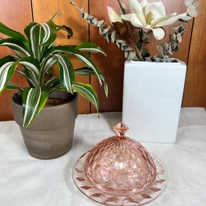 Vintage Jeannette Cube Pink Depression Glass Round Covered Butter Dish