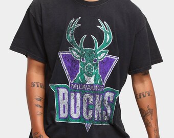 picture Milwaukee Bucks Old Logo T Shirt milwaukee bucks etsy