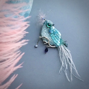 Blue Bird Brooch / Textile Bird Pin / Embroidered Bird Jewelry / Soft Blue Art Brooch / OOAK Fiber Art Accessory UPD