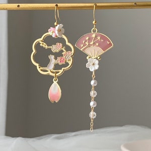 Pink Sakura Cherry Blossom Earrings - Japanese Sakura cat Earrings - Cherry Blossom Earrings - Spring flower floral earrings