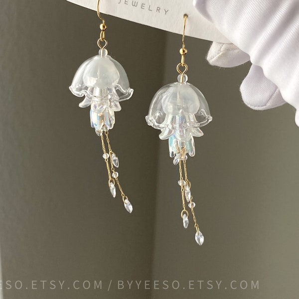 Jellyfish Dangle Earrings - Cute Jellyfish drop Earrings - Unique Earrings - Beach vibes Earrings