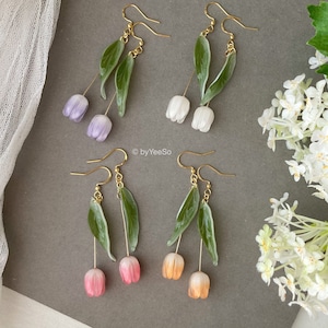 3D Tulpen Blume baumeln Ohrringe, Handgefertigte Schrumpf Plastik Tulpe Tropfenohrringe, Rosa Orange Weiß lila Tulpen, Einzigartiges Geschenk für Sie