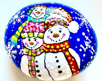 Snowy Pals Rock, Snow Buddies, Snow Trio, Painted Winter Scene, Holiday Keepsake Family Gift