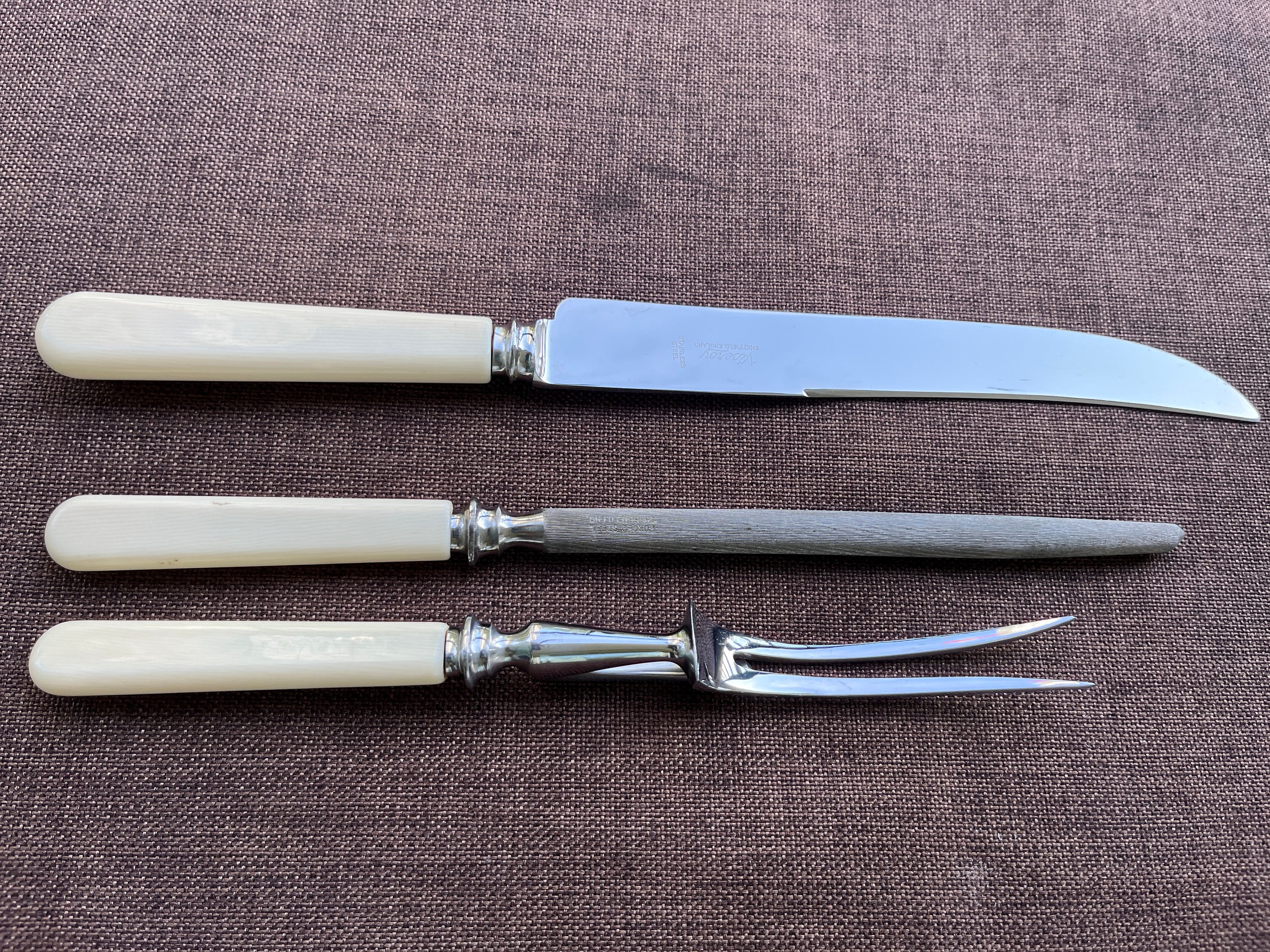 Aiguiseur de couteaux à lames plates ou ondulées - Matériel