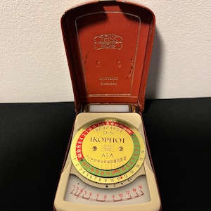 IKOPHOT  photo- electric exposure meter