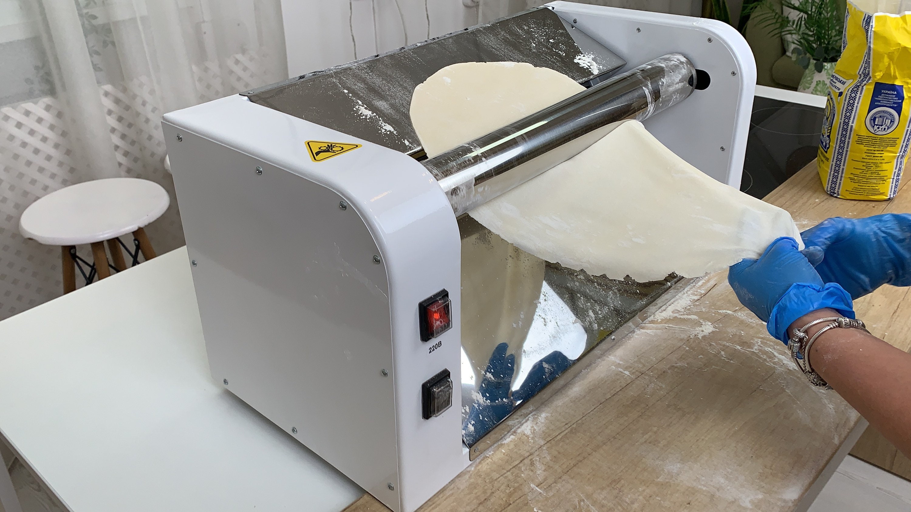 Dough Sheeter Electric for Home Use and Cafe, Dough Roller, Pastry Sheeter,  FREE Worldwide Shipping by DHL, for Croissant, Dough Roller 