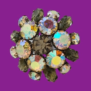 Vintage brooch with rhinestones