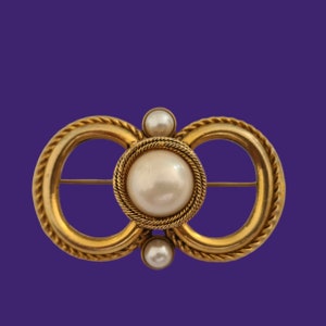 Vintage 1980s brooch