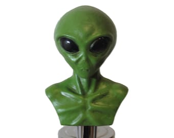 Tirador de cerveza alienígena Bar deportivo Dispensador de cerveza Resina Zombie Cervecería OVNI