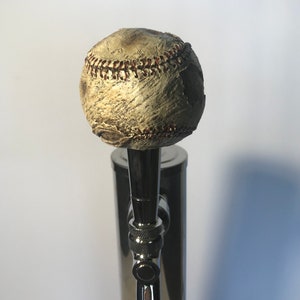 Uchwyt do kranu baseballowego Zużyty wygląd Piwo Sportowy bar Jaskinia mężczyzny Dekoracja Breweriana Prezent