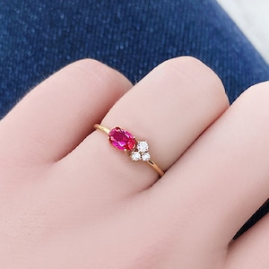 Zierlicher Rubin Diamant Ring, 14K Solid Gold Ring, Rubin Diamant Ring, Juli Geburtsstein Ring, Minimalistische Rubin Ring, Geburtstagsgeschenk, Valentinstag