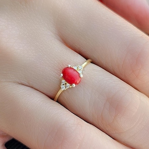 14K Solid Gold Oval Coral Diamond Ring, Minimalist Everyday Band