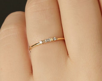 14k Gold Baguette Diamond Ring / Baguette & Round Wedding Ring / Thin Solid Gold Band Ring / Minimalist Engagement Ring / Rose, Yellow White
