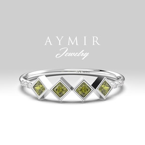 14K Gold Dainty Peridot Ring, August Birthstone Ring, Handmade Jewelry, Peridot and Diamond Ring, Simple Gold Ring, Peridot Birthday Gift