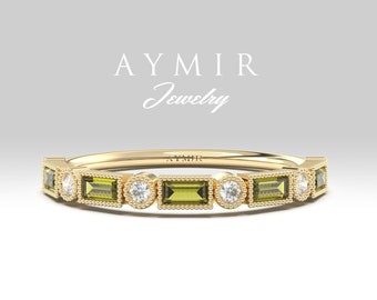 Dainty Peridot Ring, Diamond 14K Gold Ring, Peridot Gold Ring, Birthstone Ring, Vintage Peridot Ring, August Peridot Ring, Birthday Gift