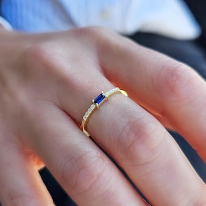14k Solid Gold Baguette Sapphire Ring, Diamond Navy Blue Gemstone Ring, Minimalist Blue Sapphire Ring, Everyday Wear Ideal Anniversary Gift