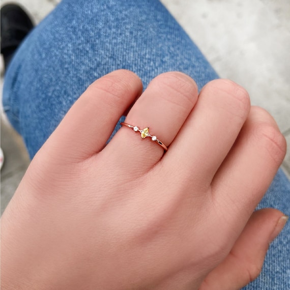 Dainty citrine ring deals
