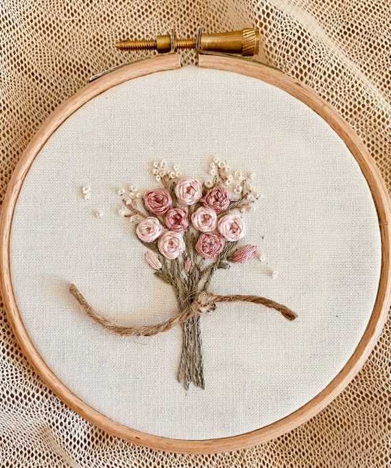 Beginner Embroidery Kit, Easy Embroidery Kit for Beginners, Embroidery,  Flower Embroidery Kit, Rose Bouquet, Needlepoint Kits, DIY 