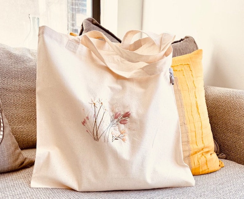 Beginner Embroidery Tote Bag Kit, Flower Embroidery, Embroidery Kit, Embroidery, Wildflowers Design, Hand Embroidery Kit, DIY Embroidery set image 8