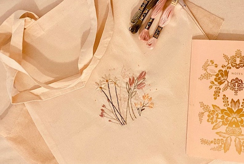 Beginner Embroidery Tote Bag Kit, Flower Embroidery, Embroidery Kit, Embroidery, Wildflowers Design, Hand Embroidery Kit, DIY Embroidery set image 3